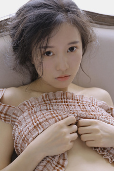 漂亮女教师HD中字3D